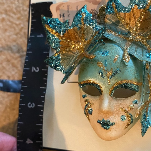 Vintage Venetian Wall Mask Made in Italy 2004 - Picture 7 of 7